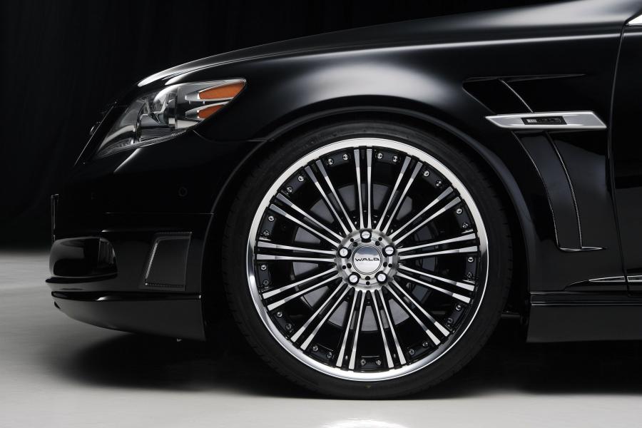  Lexus LS600h Executive Line by Wald 2010 года  (фото 18 из 81)